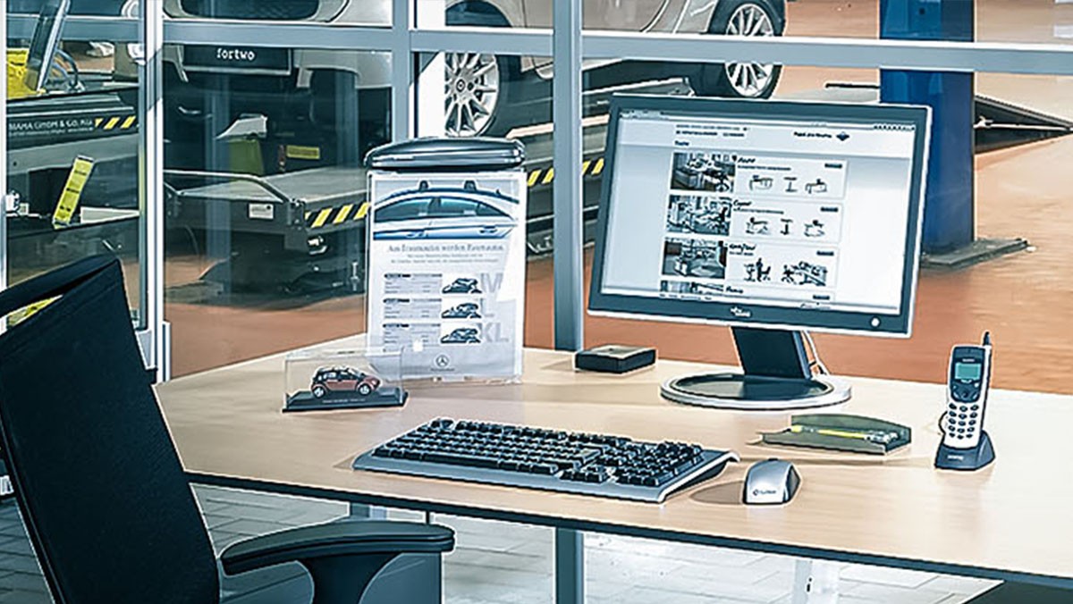 Umkleiden, Sozialräume, Büros