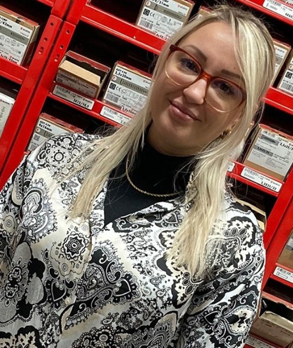 Außendienstmitarbeiterin Tamara Metz