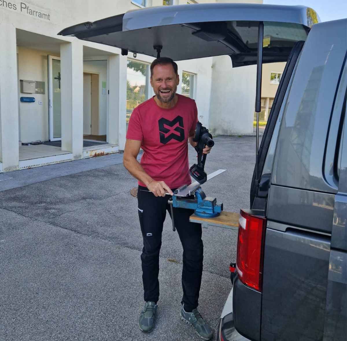 Magazin Teaser 202310_pa_wuerth_managers_lend_a_hand_mario_schindlmayr